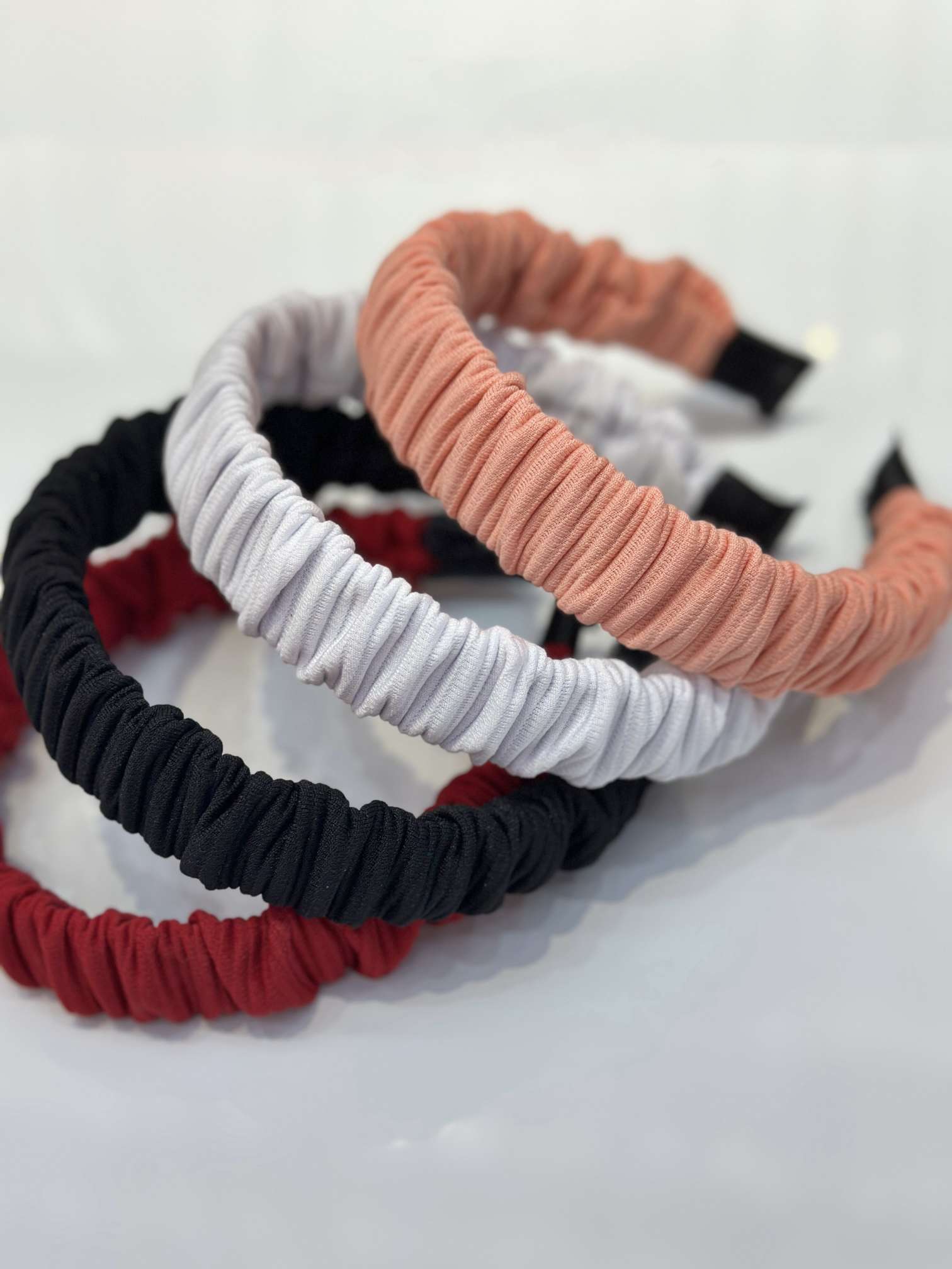 The thick-striped large headband with a Middle and South American style, the wrinkled headband, the wide toothless accessory, the hair accessory and headband are classic and long-lasting without fading Item Picture
