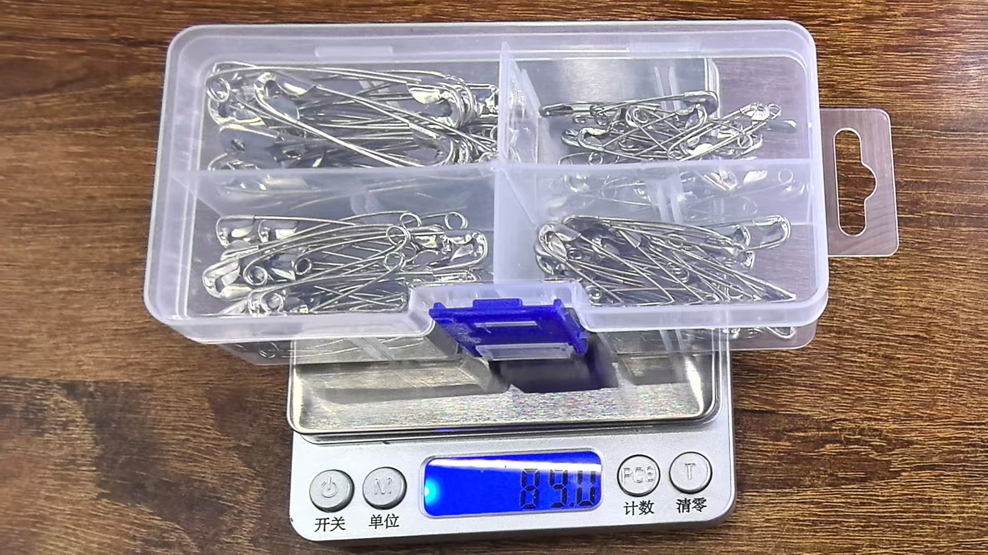 100枚多款盒装银白色金色别针详情1