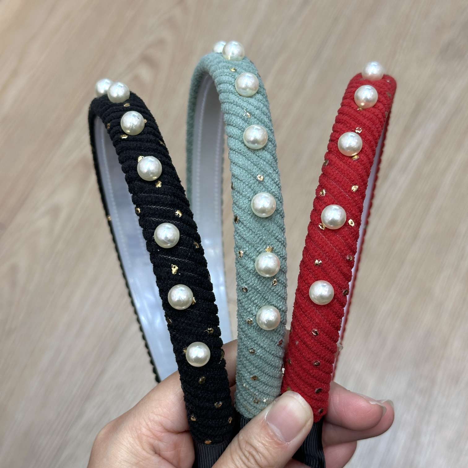 Fashionable pearl hair band for women, gold dot twill texture, high-end headwear, hair accessories, hair care accessories, new style hair band details Picture