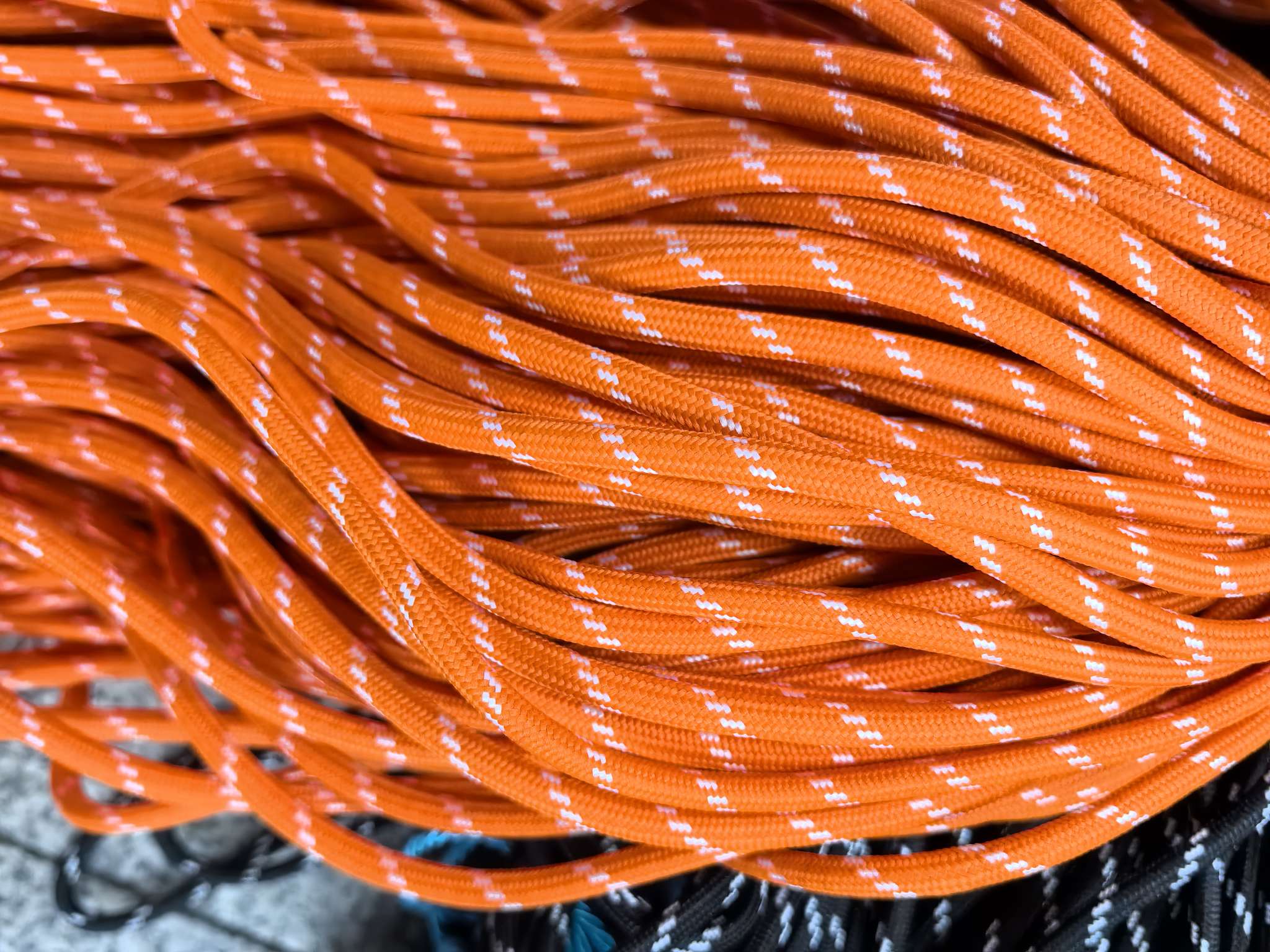 伞绳色彩丰富适用于手链项链绳手机壳挂件绳打结包挂绳子详情图2