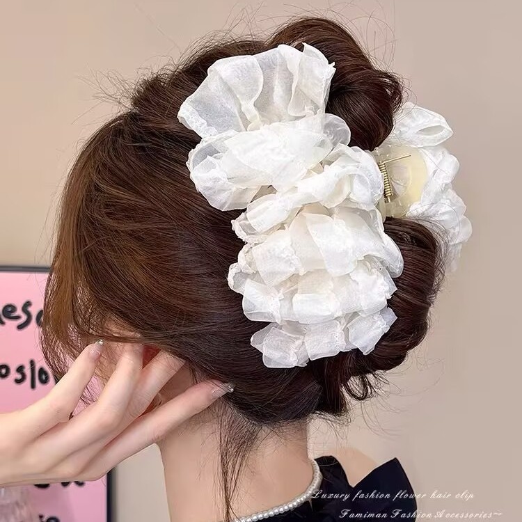 新款泡泡云朵抓夹！蝴蝶结发饰头饰饰品 精致发夹抓夹 女士优雅气质必备款式 造型百搭时尚新款细节图
