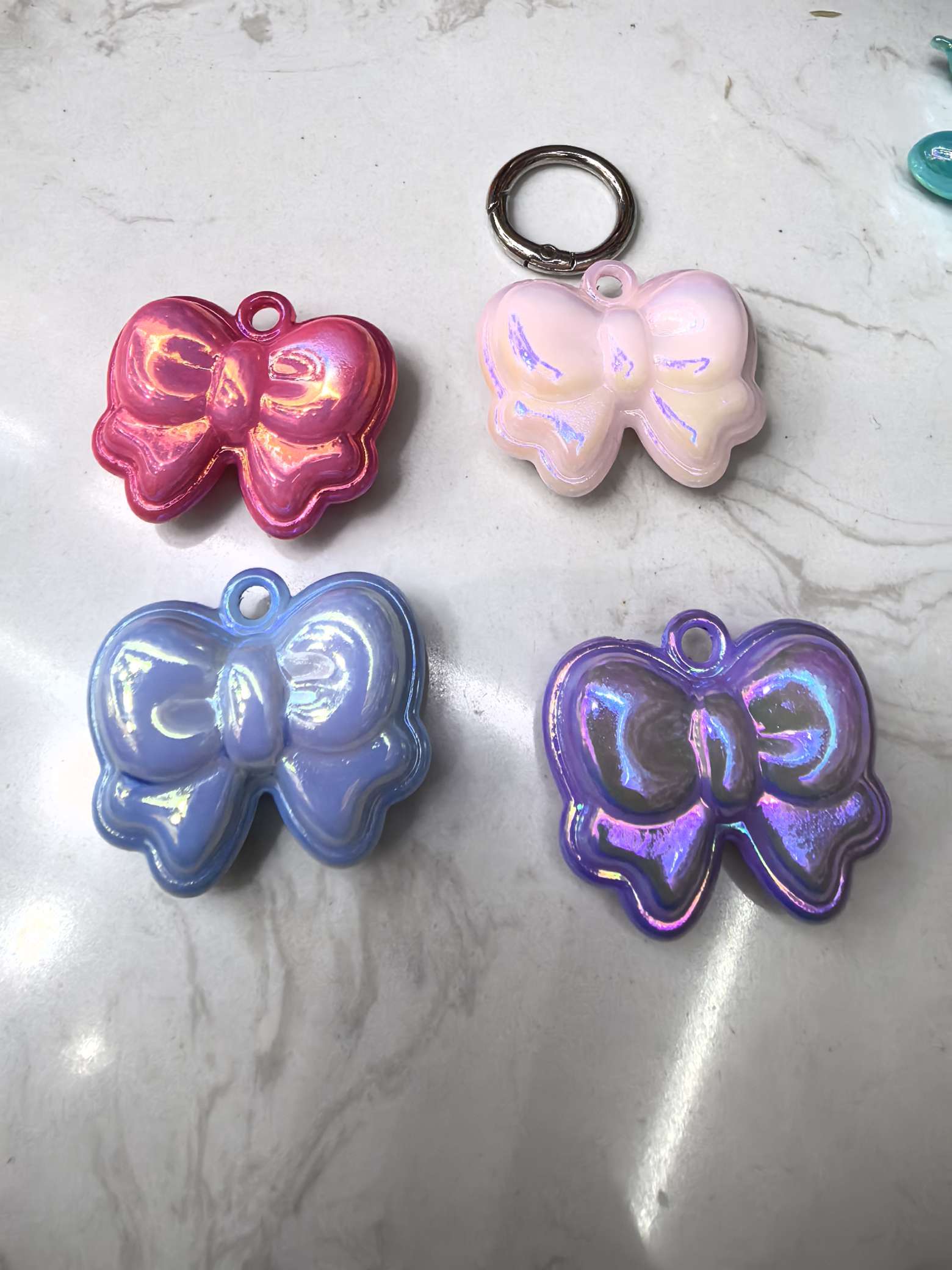 亚克力钥匙扣 工艺品设计 挂件礼品 钥匙配饰独特创意亚克力钥匙扣白底实物图