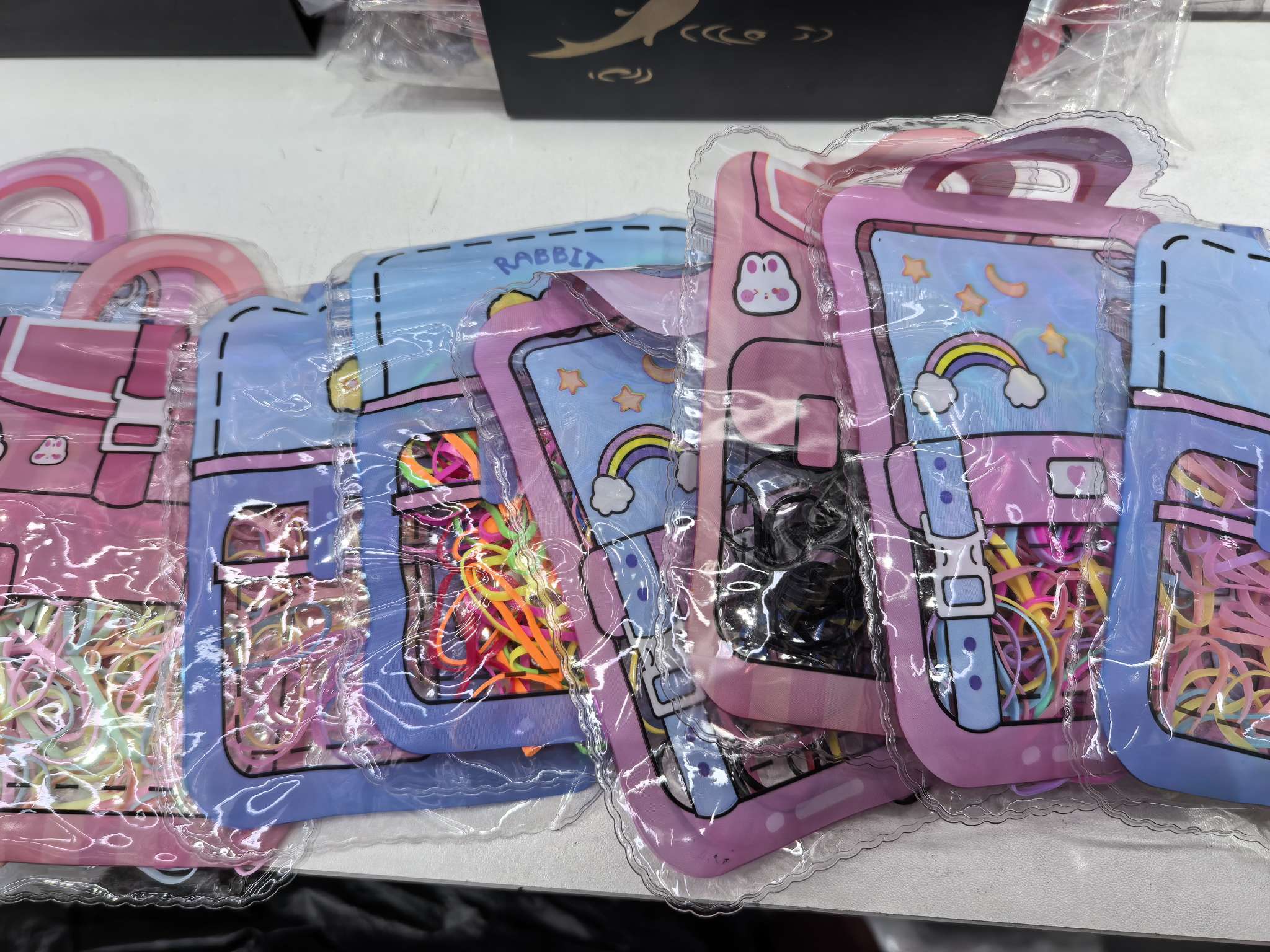 彩色高弹耐用儿童一次皮筋女扎头发儿童发圈不伤发扎头发皮筋，款式很多，颜色很多头绳产品图