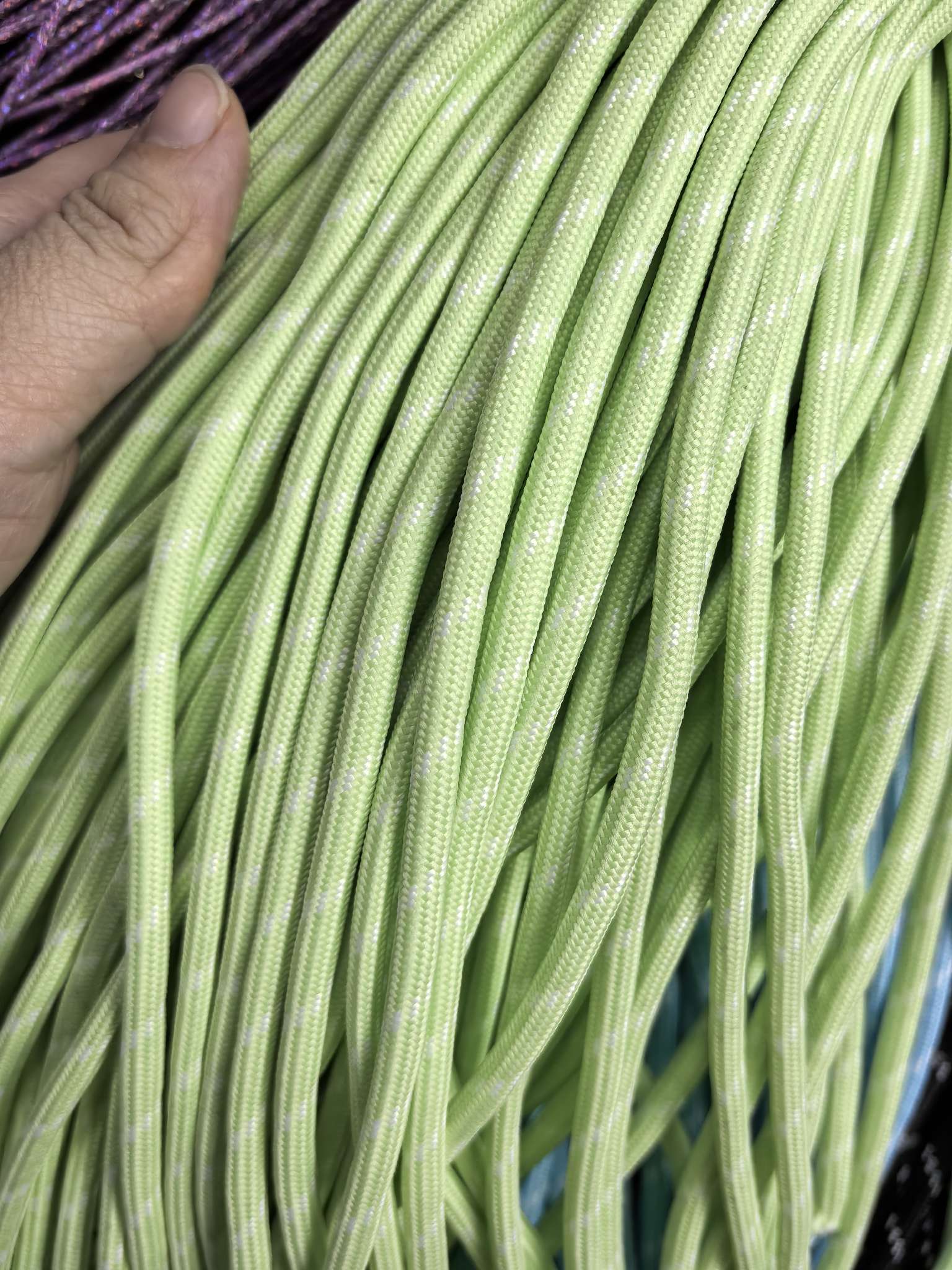 伞绳色彩丰富适用于手链项链绳手机壳挂件绳打结包挂绳子产品图