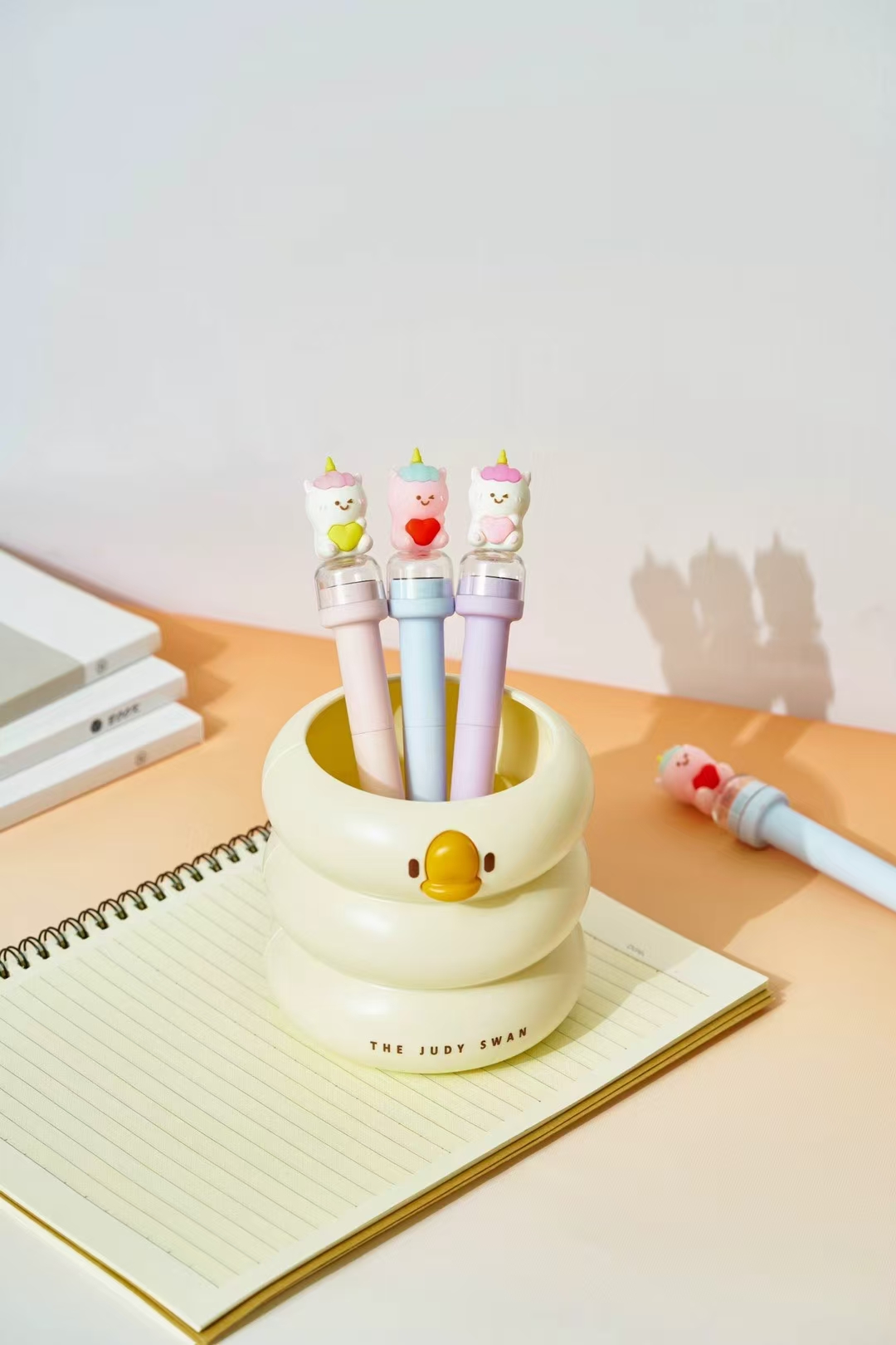 Fandouka stationery Creative and cute cartoon head unichorned horse seal pressure-relieving gel pen smooth and easy to write. Factory wholesale creative stationery gel pen Specification image