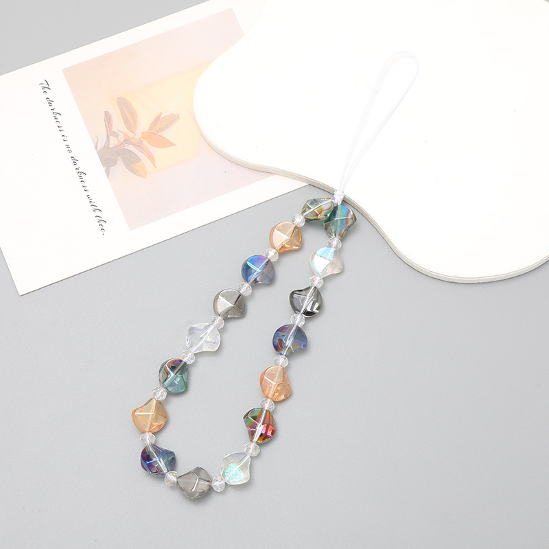 Hot-selling internet-famous beaded heart-shaped mobile phone chain, anti-loss and anti-drop phone case diy pearl pendant, short mobile phone detail image 9