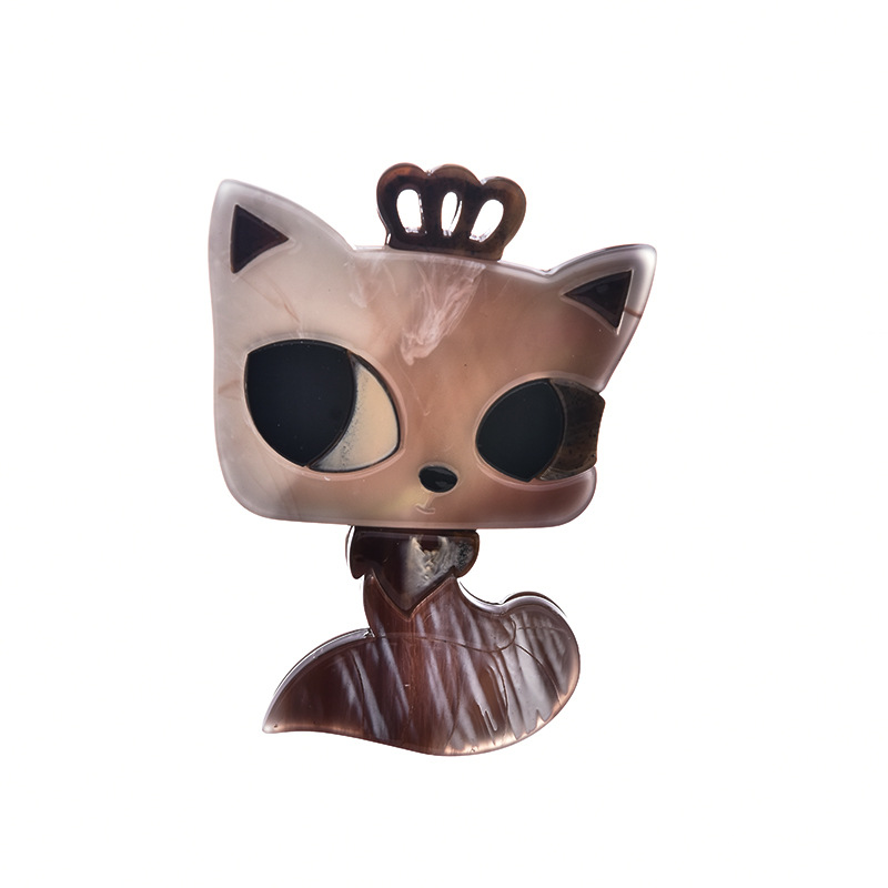 Wholesale of new and cute cute little cat brooches from Europe and America, acrylic animal brooches, ins brooch pins Application Scenario