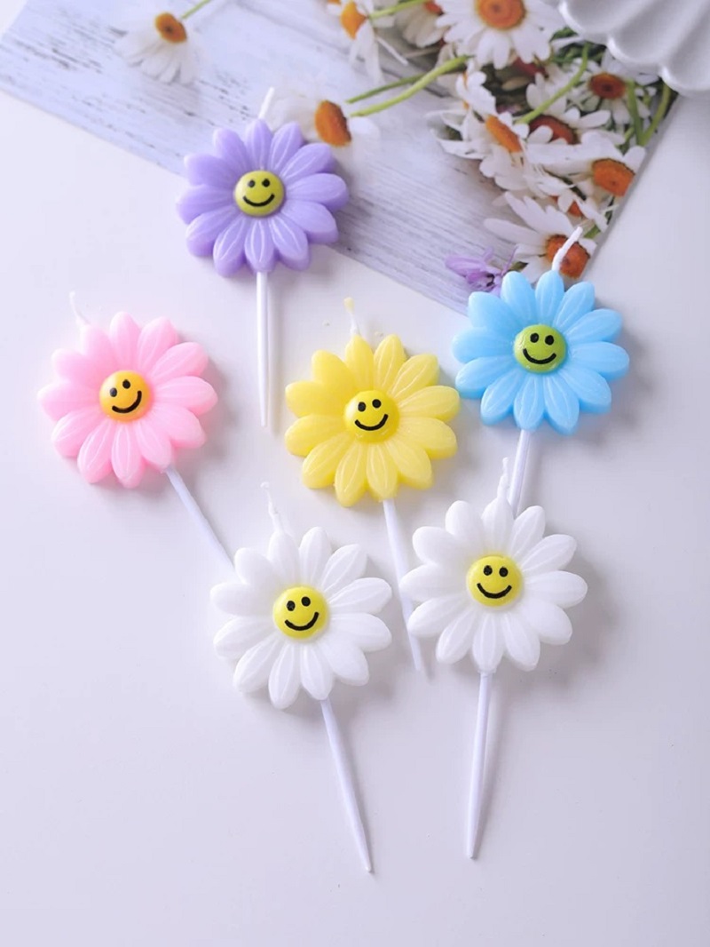 Cara sonriente nube vela decoración de pastel plug-in vela de cumpleaños mesa de postres hornear vestir vela de cumpleaños vela vela perfumada vela de cumpleaños vela de cumpleaños velas de casa vela de pastel vela pequeña perfumada vela de llama de pastel Application Scenario