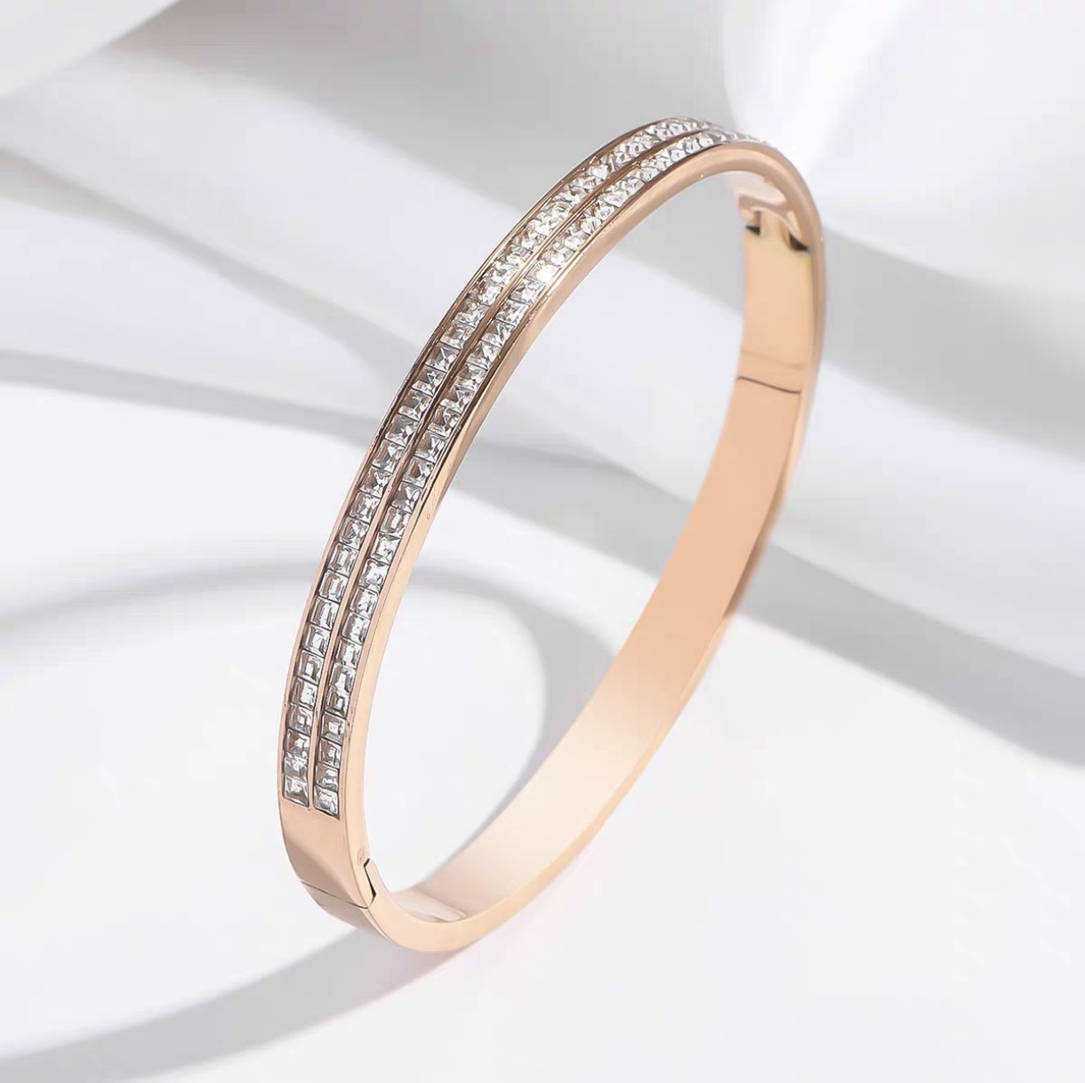 This is a new fashion bracelet for women, featuring a starry sky with double rows of diamonds. It is a simple and elegant stainless steel jewelry with a retro European and American style details Picture
