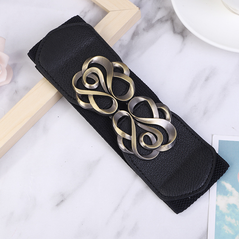 The elastic wide waist seal decorative belt for women is form-fitting and versatile. It pairs well with skirts, coats, and black corset outerwear details Picture