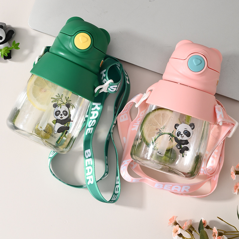 B70-9193 Cute Little Bear Children's Water Cup, Bouncing Cartoon Baby Drinking Cup, Bear Cub Straw Cup, Anti-Slip And Portable Application Scenario