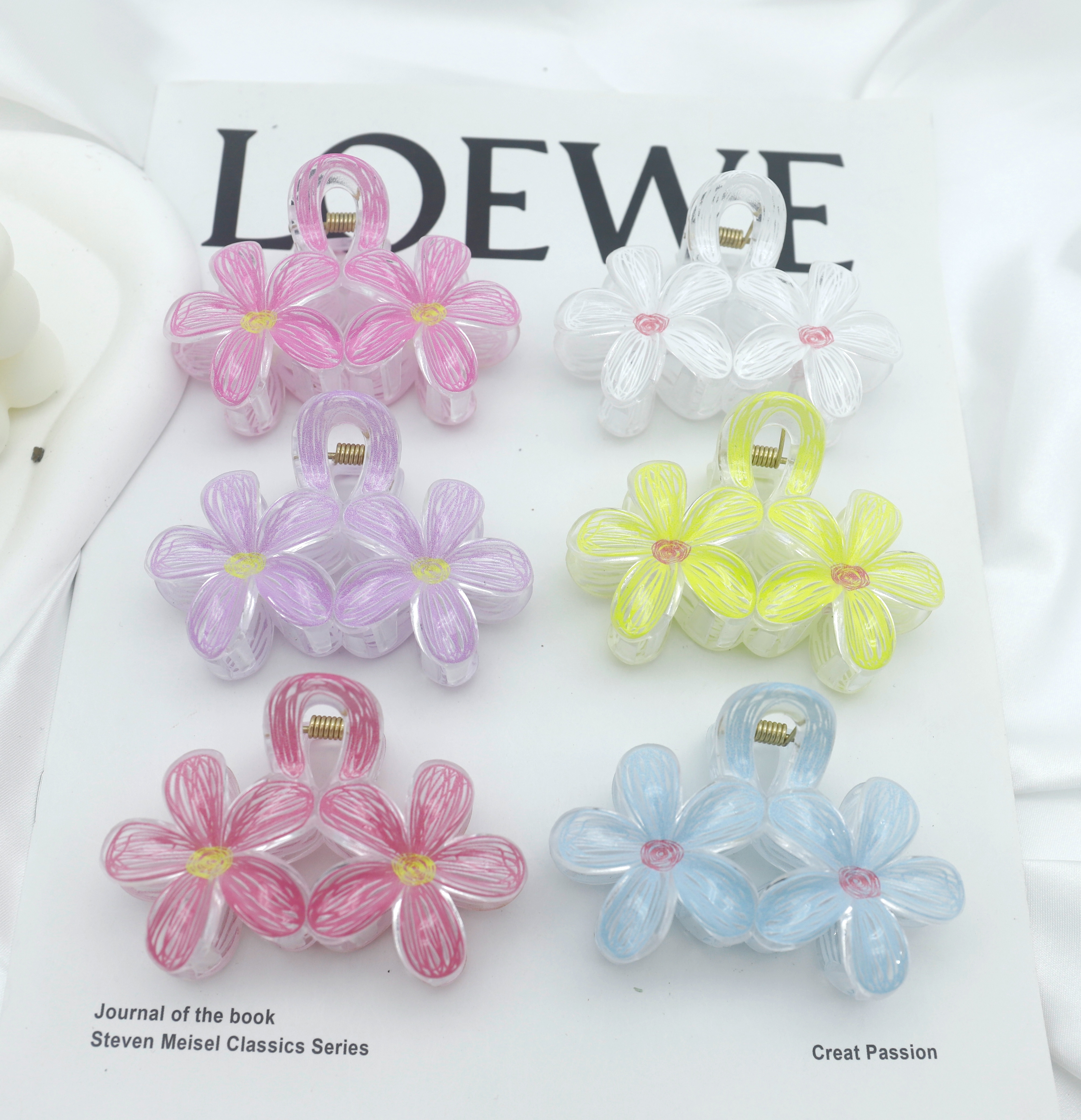 Bow design for women's hair clips, elegant headwear, simple and fashionable hair accessories, and daily accessories for girls Application Scenario