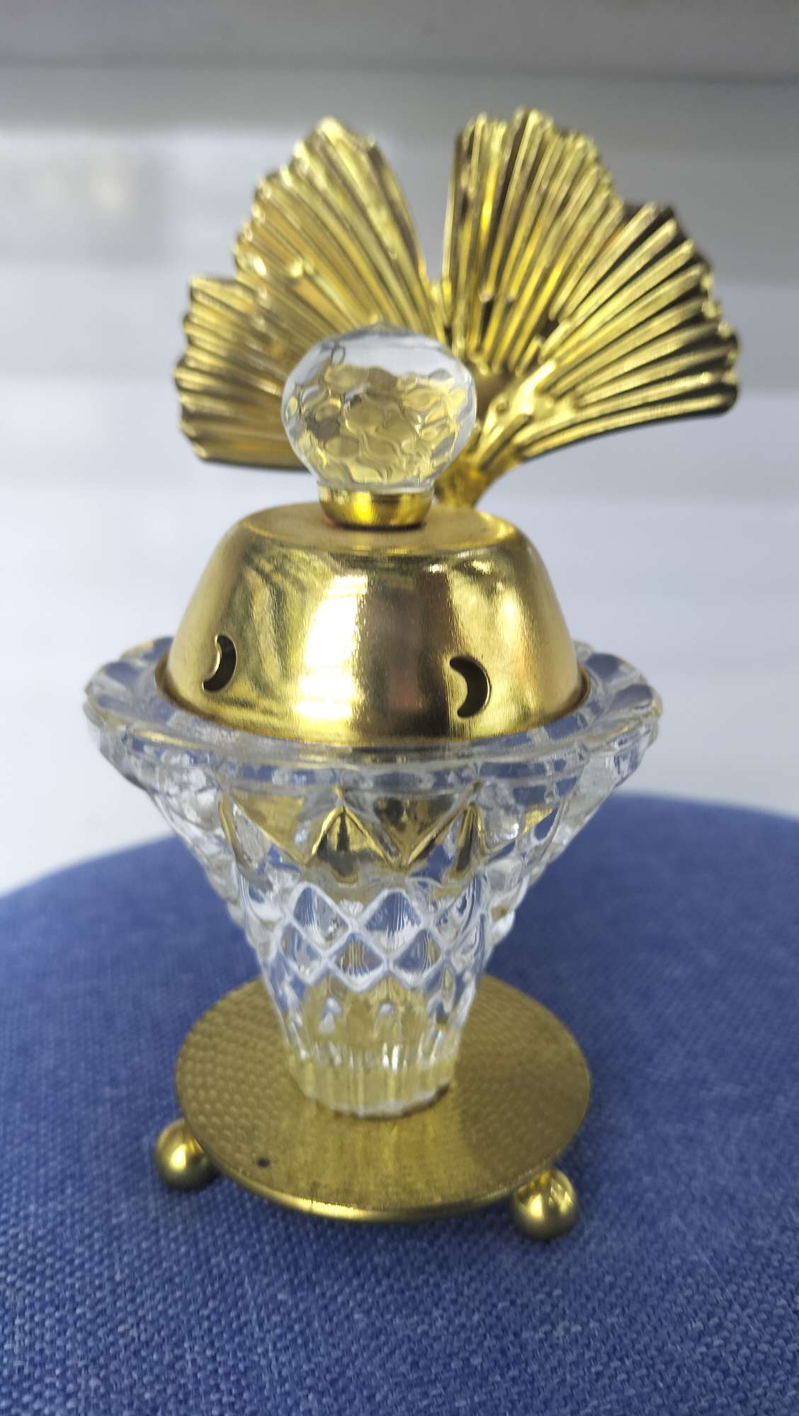 Muslim Star and Moon Series Crystal Glass Metal Incense Burner, Muslim Star and Moon Series Crystal Metal Incense burner handicraft home decoration Item Picture