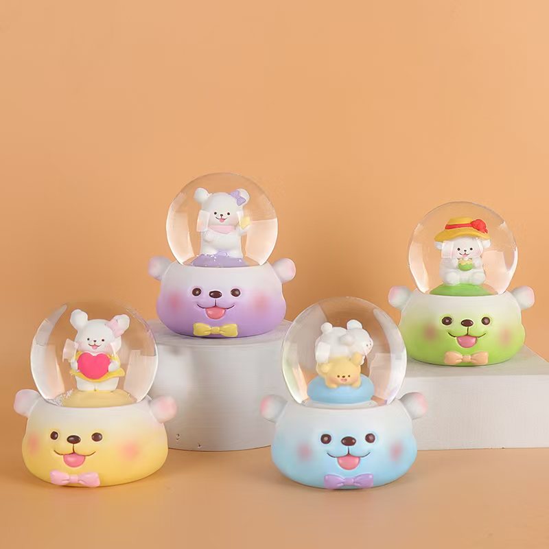 树脂工艺品，水晶球 车载摆件礼品 精致树脂摆件创意装饰品产品图