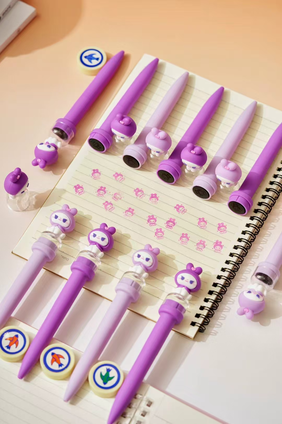Fandouka stationery features creative and cute cartoon heads, Carlotti seals, stress-relieving gel pens that are smooth and easy to write. We offer wholesale of creative stationery and gel pen stationery