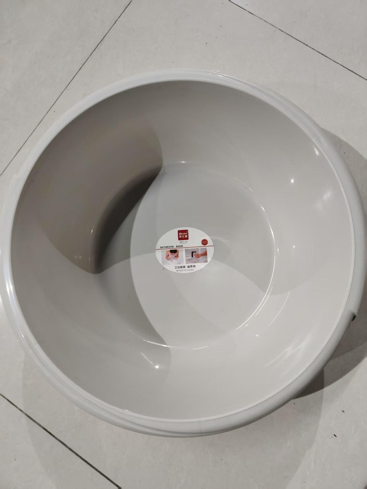 花边豪华盆