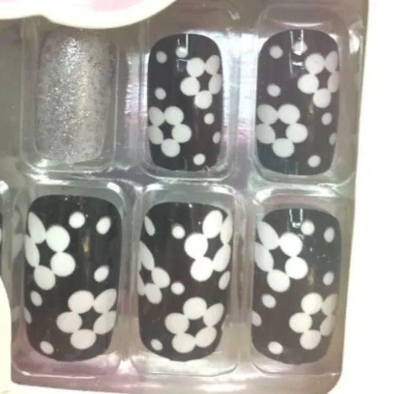 白色花朵美甲 可拆卸穿戴 反复可摘可戴美甲02