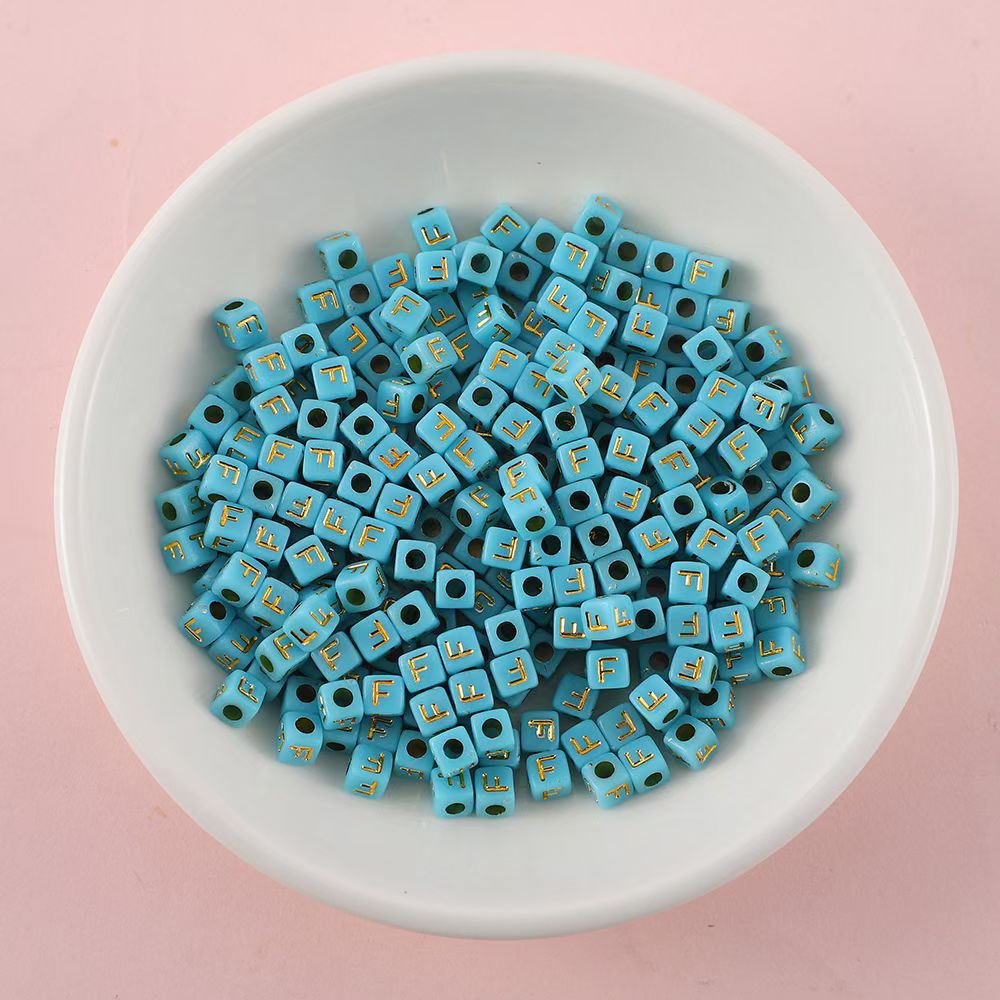 5毫米字母珠单字母混字母饰品半成品配件 精美散珠串珠珠子 手链项链耳环材料包白底实物图