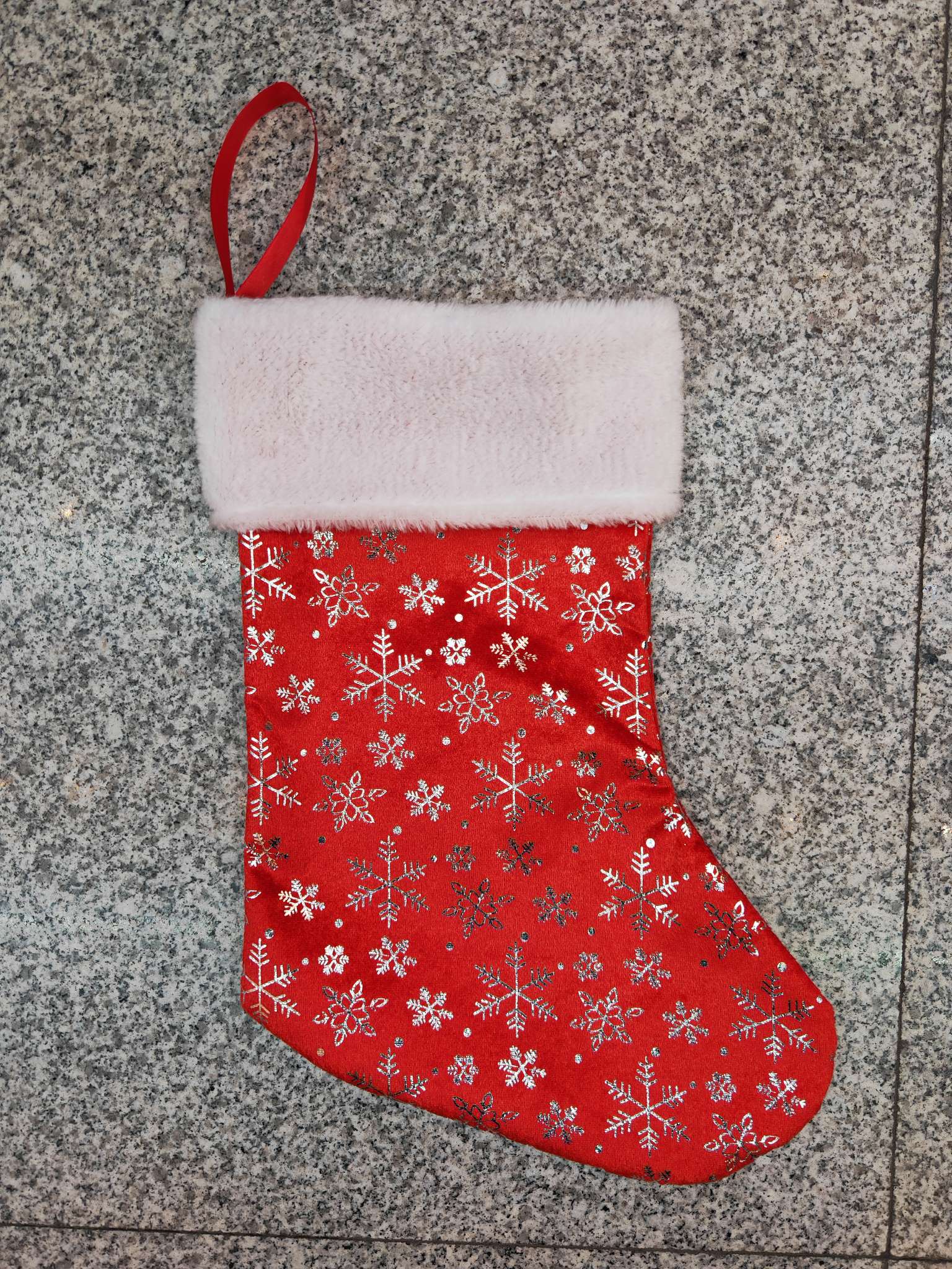 Christmas stockings with golden fleece printed snowflakes and stars, white fleece cuffs, best-selling and high-quality Christmas stockings for export