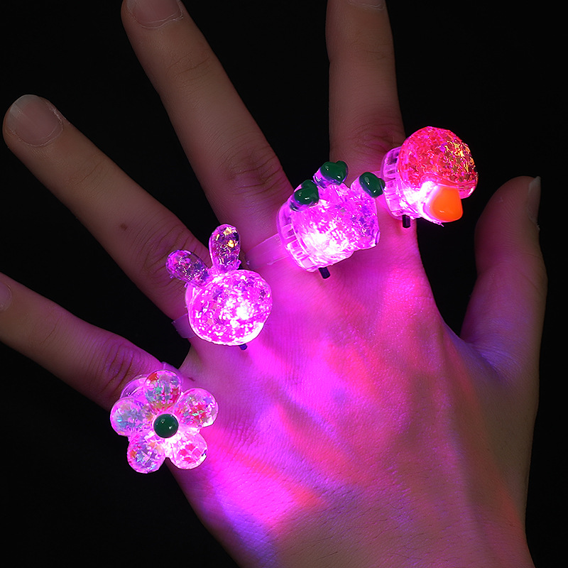 儿童发光戒指 儿童派对led发光戒指创意水果戒指带灯 产品图