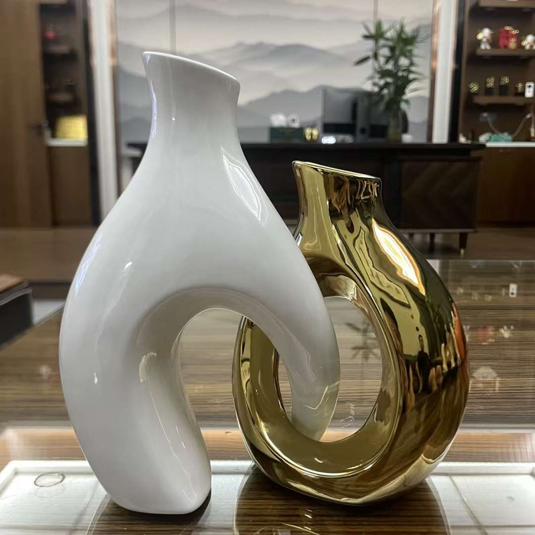 Violent Bear daily-use Ceramic handicrafts, exquisite ceramic gifts, unique ceramic craftsmanship, beautiful and practical ceramic strength handicrafts, ceramic craftsmanship ceramics Application Scenario