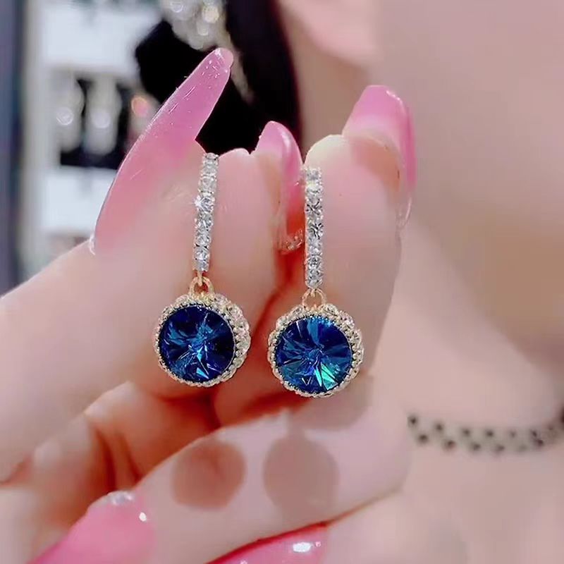 Classic and exquisite ear buckles, blue crystal earrings, fashionable accessories for ladies details Picture