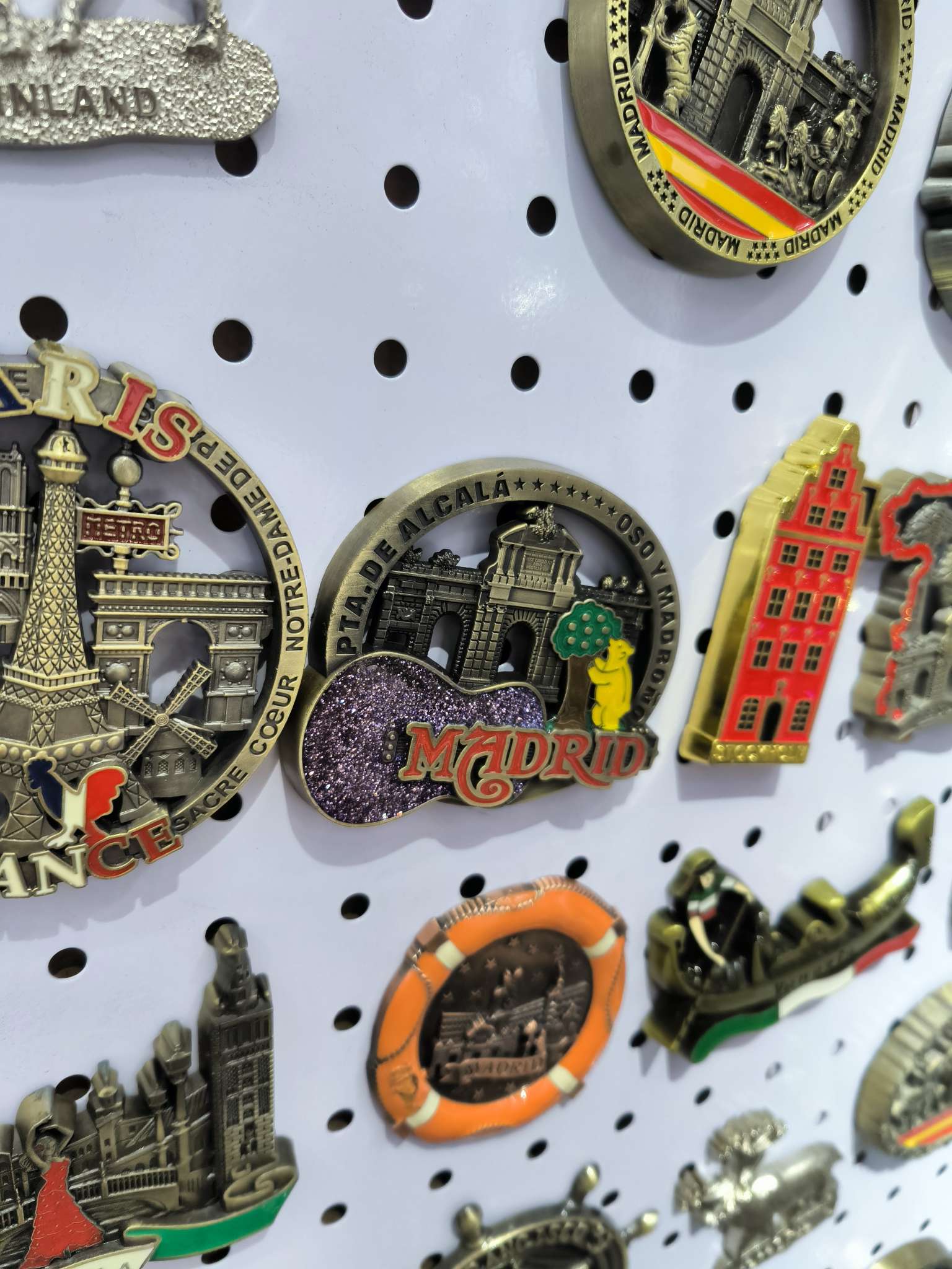 定制金属冰箱贴 西班牙马德里白底实物图