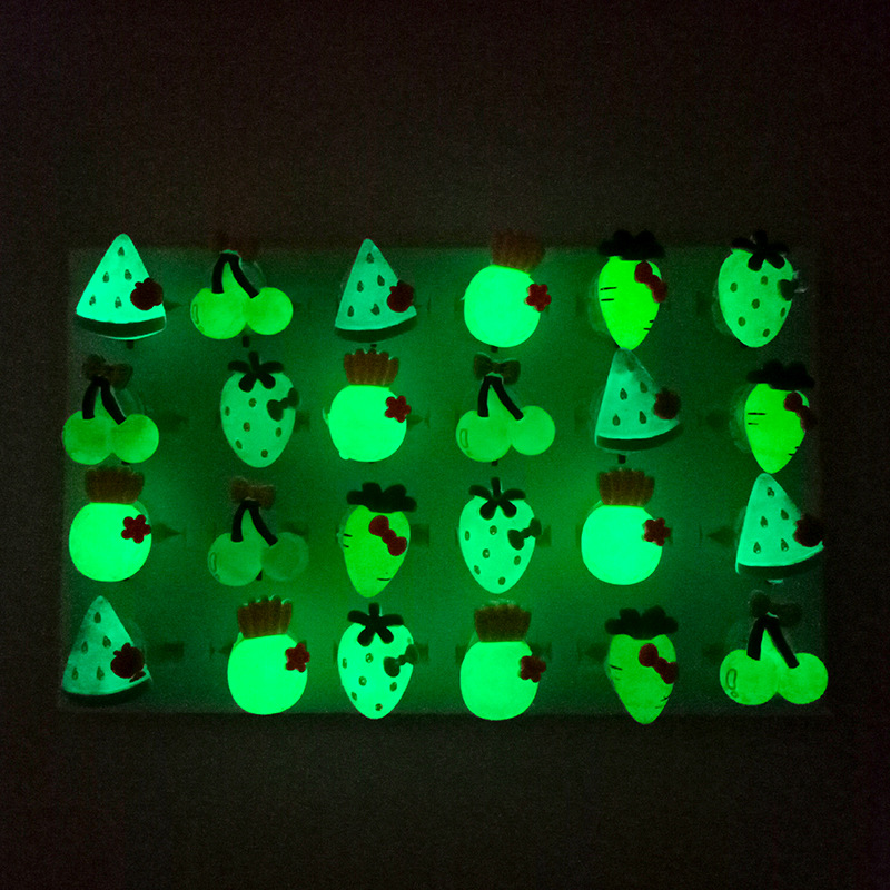 儿童水果发光手指灯吸卡装闪光灯炫彩LED灯魔幻夜光灯儿童玩具 细节图