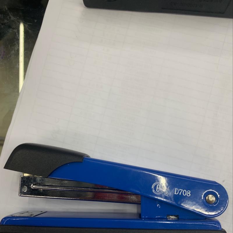 D7011订书机办公用品 办公用品