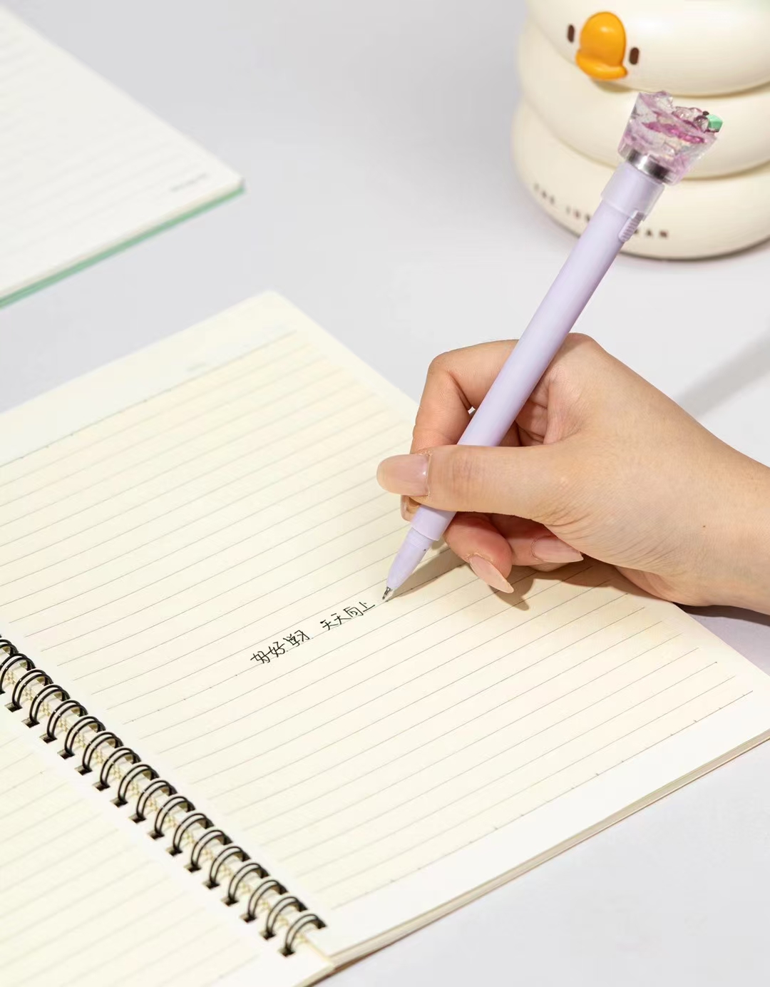 Fandouka Stationery Creative Fruit Spin Fun Luminous Pen Spin Gel Pen Smooth and Easy to Write Factory wholesale creative stationery gel pen stationery Application Scenario