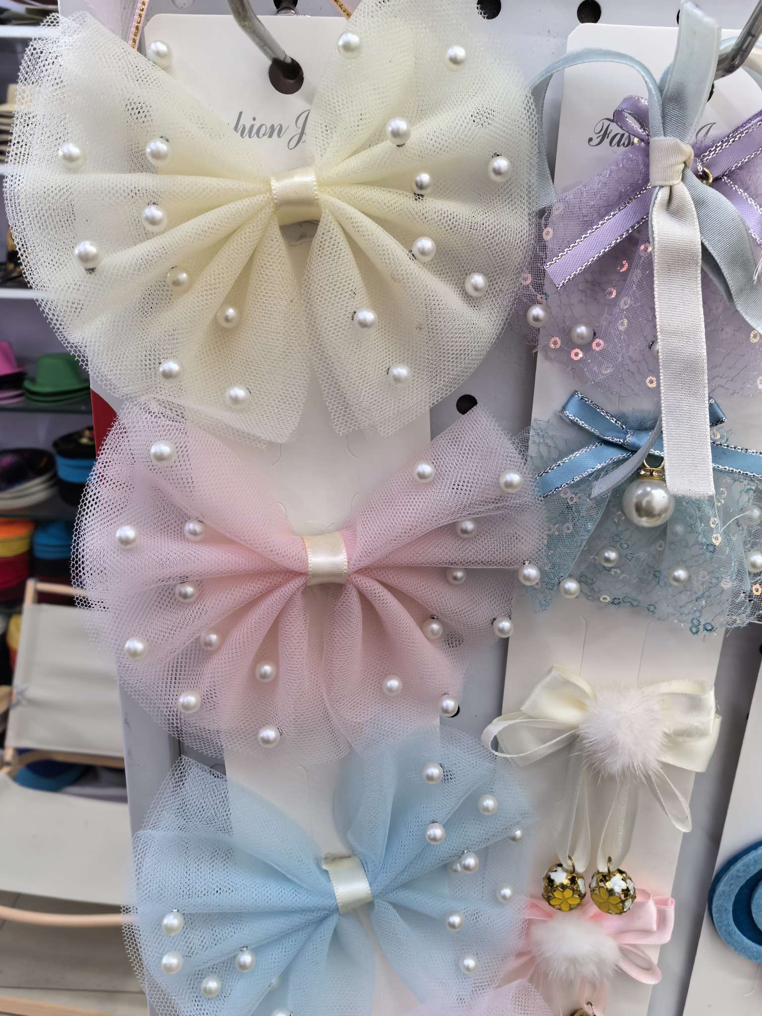 广西特色男士胸花 高档饰品衣饰 鞋饰品搭配 真人假发装饰 品质保证 时尚潮流白底实物图