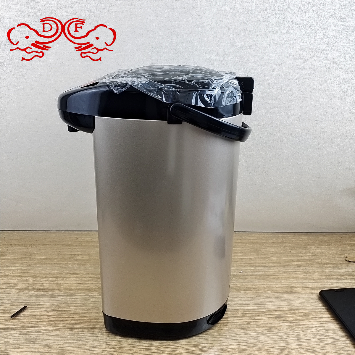 DF68200 European standard household and office constant-temperature electric water bottle, large-capacity insulated hot water kettle, water dispenser, fully automatic water boiling, DF TRADINGHOUSE Specification image