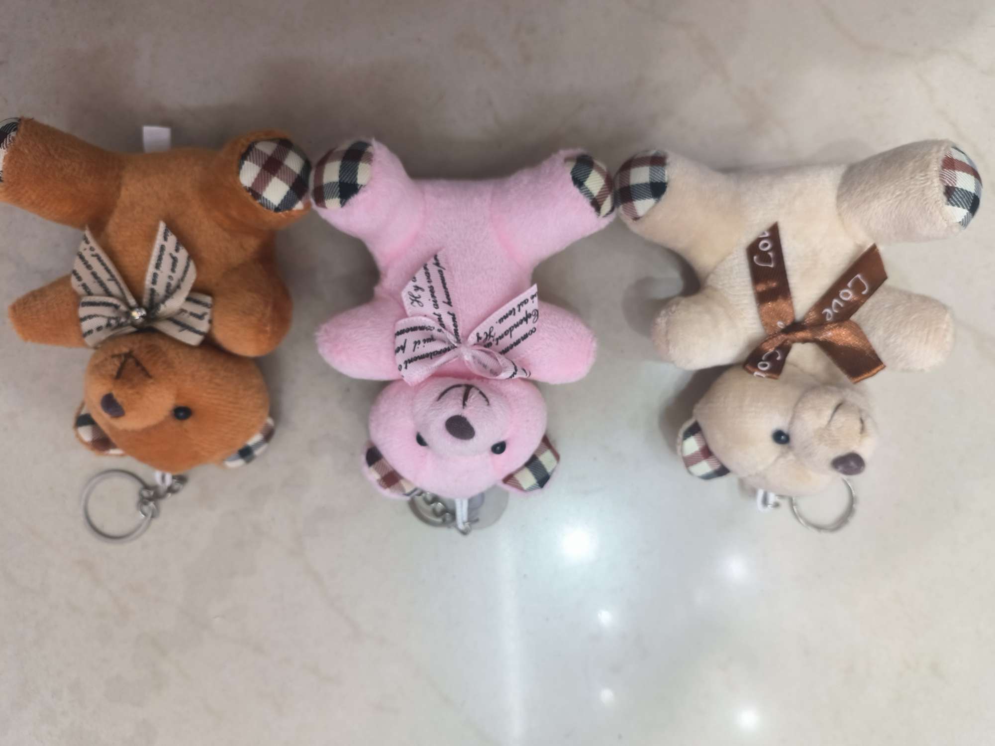 毛绒布艺公仔玩具 挂件款式可爱 卡套设计实用 小挂件装饰精致 产品图