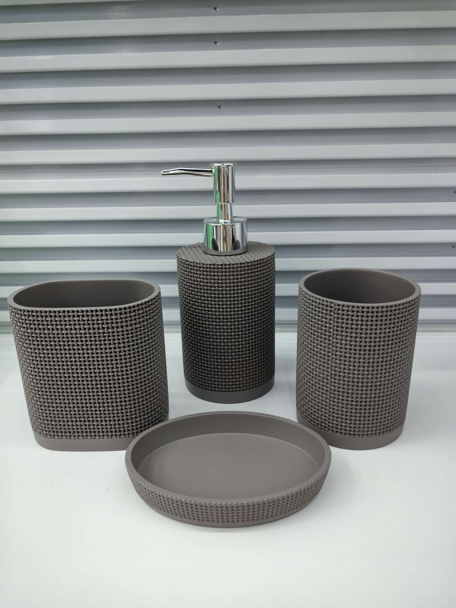 布纹树脂四件套-洗手液瓶 牙刷架 口杯 肥皂盒