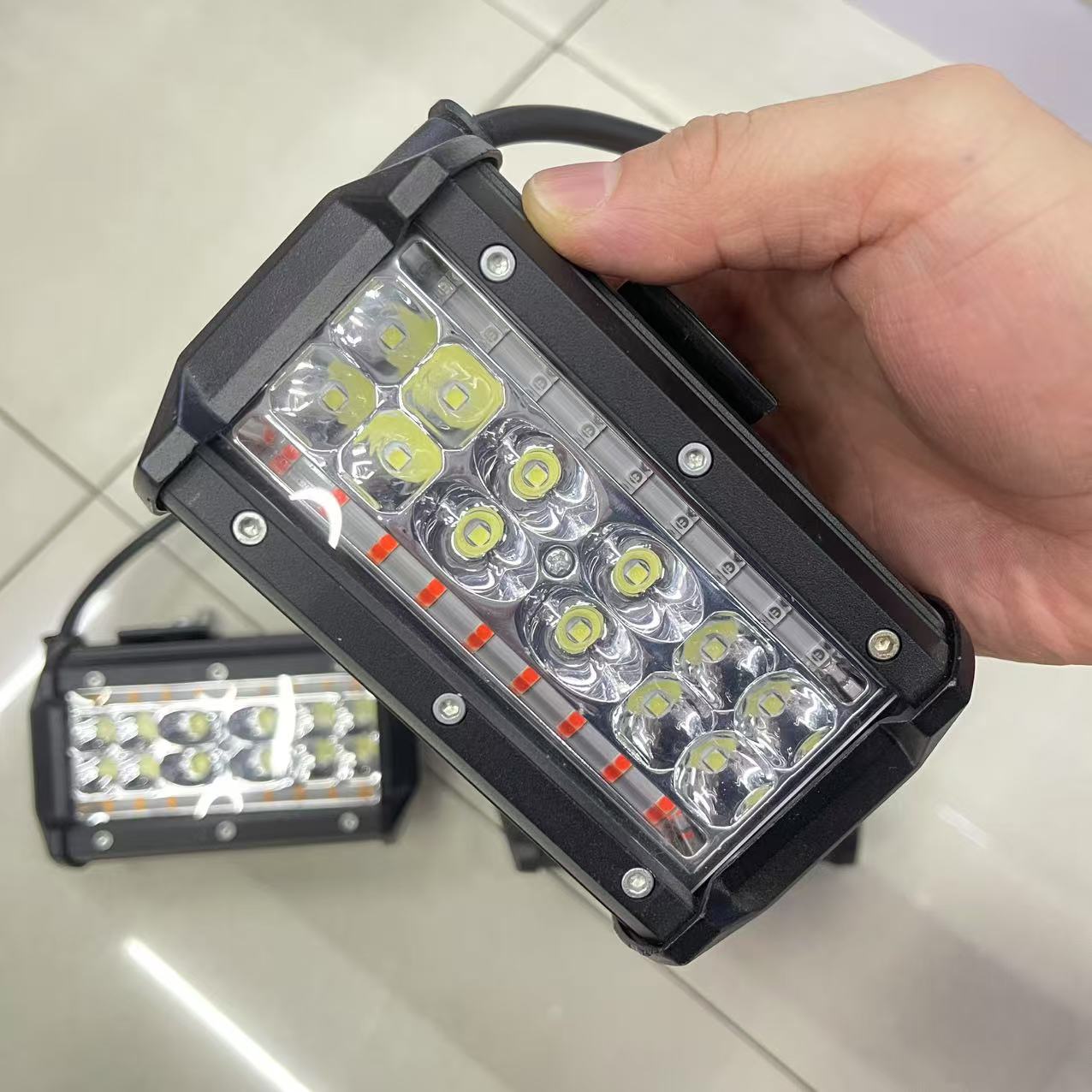 Factory car led work light, 4-inch 30W, 3-row with color ring flashing light, 12V, 30V universal motorcycle light Specification image