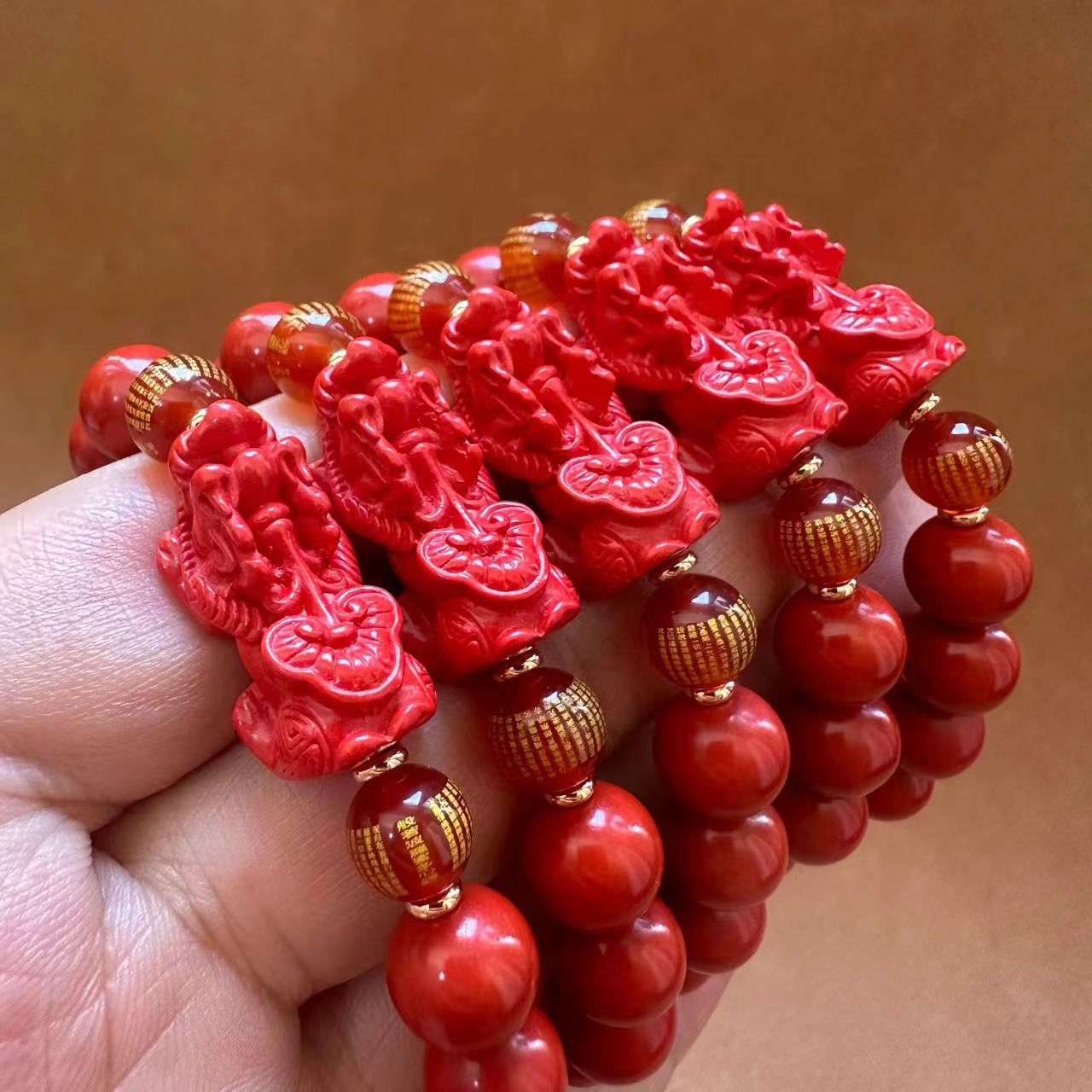 Fude Xuan cinnabar Bracelet wholesale, cinnabar Buddhist prayer beads bracelet for men and women, temple connection items, 10mm red cinnabar round bead carved PI Xiu bracelet, single-loop bracelet, live-streaming bestseller, in stock, night market, street stall, scenic area Application Scenario