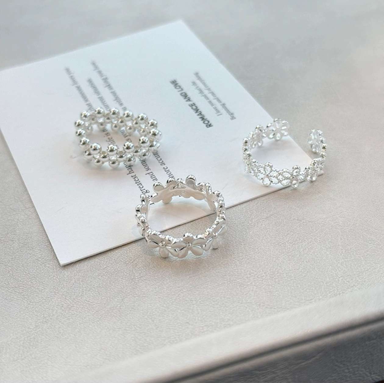 春夏季镂空蕾丝花朵戒指女轻奢高级感开口戒小众设计感食指戒指环戒指