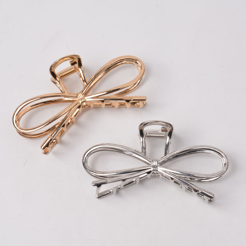 Korean-style ins geometric clips, bow alloy shark clips, fashionable Internet celebrity grab clips, women's headwear wholesale grab clips detail image 4