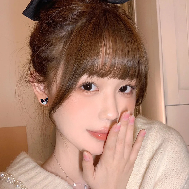 Kulomi ear clips, hole-free earrings, female student Korean version, simple plastic needle, silver needle ear studs, super fairy magnet magnetic ear studs, earrings Application Scenario