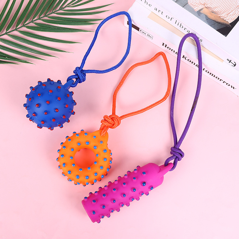 厂家直销狗狗玩具宠物玩具搪胶PVC绳结玩具耐咬发声玩具刺星球