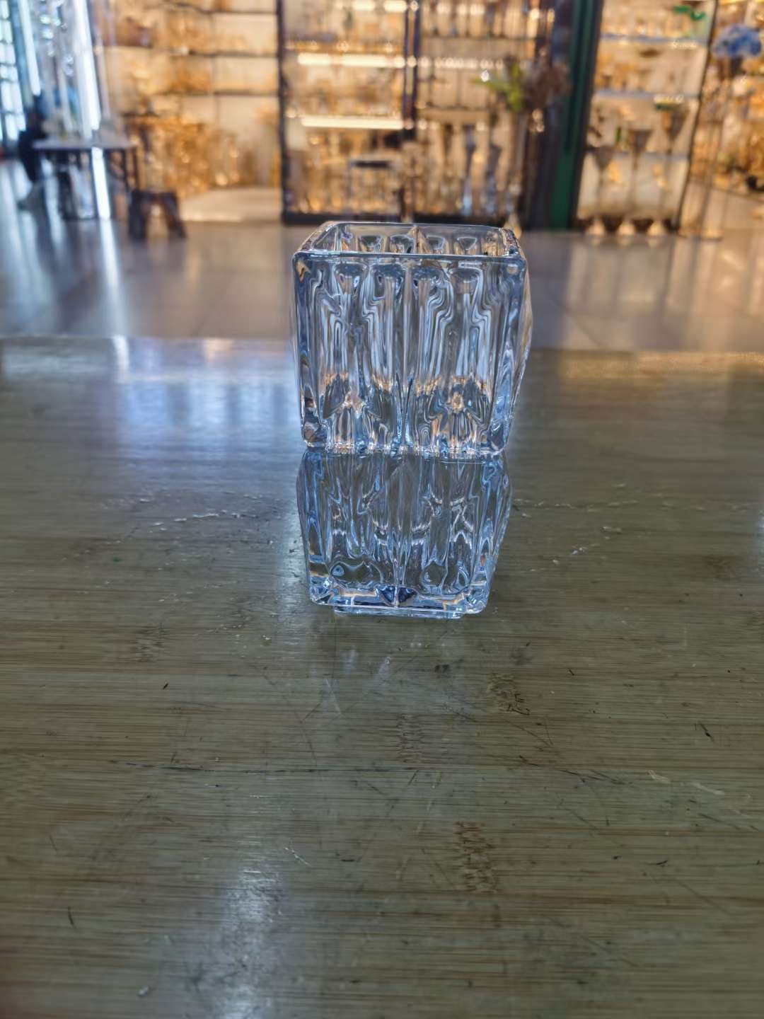 批发机压玻璃小花瓶客厅餐桌家居摆件笔筒化妆刷绿萝铜钱草水培花器