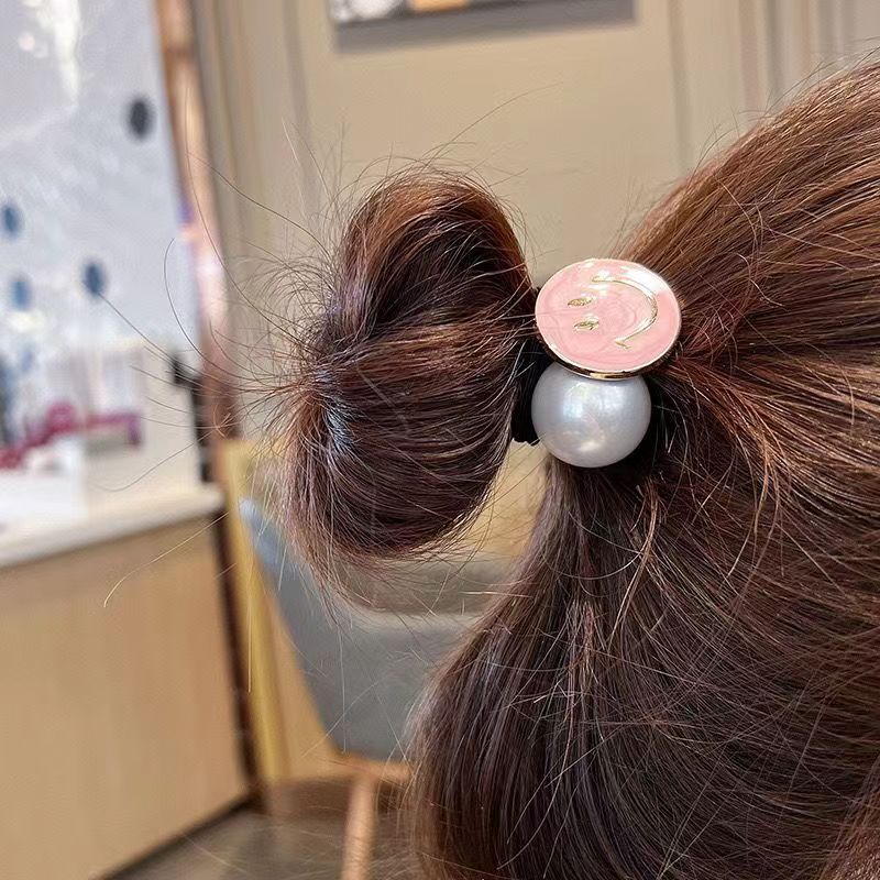 Simple and fashionable hair, shell smiling face, pearl hair tie, hair accessory, bun hair tie, hair accessory, leather band, hair band, Korean hair accessory, hair tie, wooden comb, thickened Tianyi accessory, grabber detail image 3