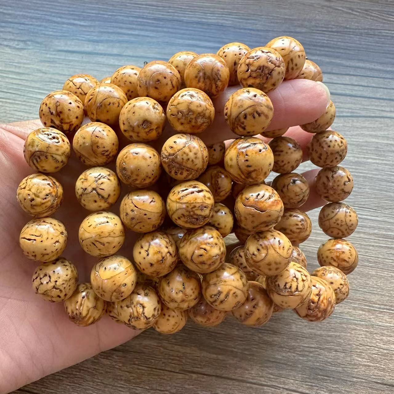 Fude Xuan 14m Longan Bodhi Bracelet Wholesale, natural phoenix eye Bodhi seed cultural play Buddhist prayer beads bracelet, men's and women's single circle bracelet, Star and Moon Bodhi factory, large stock, temple gift, scenic area night market stall, street stall bestseller Application Scenario