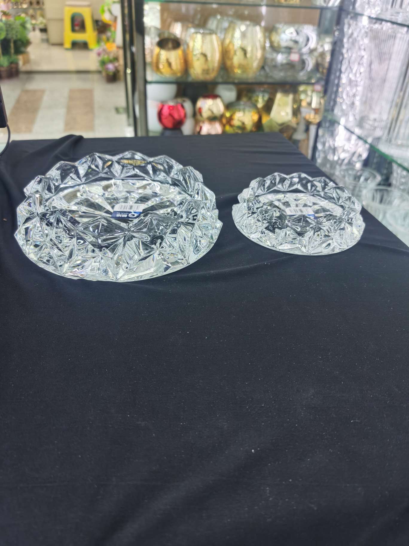 新款机压透明玻璃烟缸客厅餐桌家居摆件首饰小配件收纳盒产品图