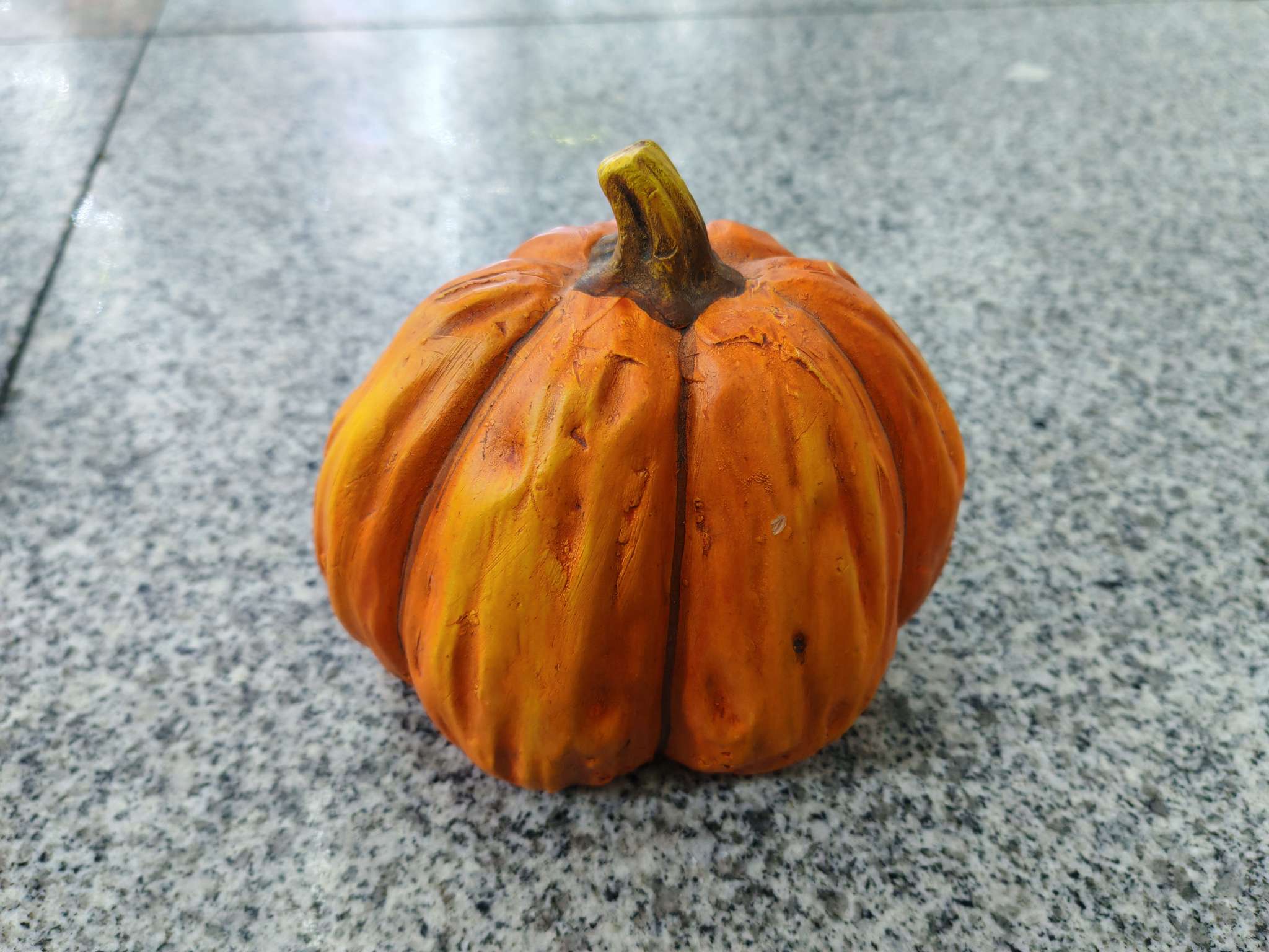 Ceramic pumpkins and ceramic handicrafts are handcrafted to decorate your home, making it warm and interesting Specification image