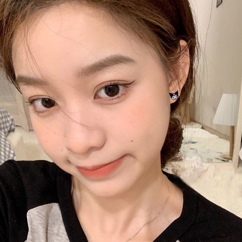 Kulomi ear clips, hole-free earrings, female student Korean version, simple plastic needle, silver needle ear studs, super fairy magnet magnetic ear studs, earrings details Picture