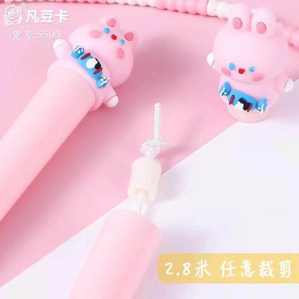 Fan Dou Ka is a creative and cute cartoon product with big ears, bamboo joints, skipping rope, sports and fitness equipment, and children's outdoor skipping rope Item Picture