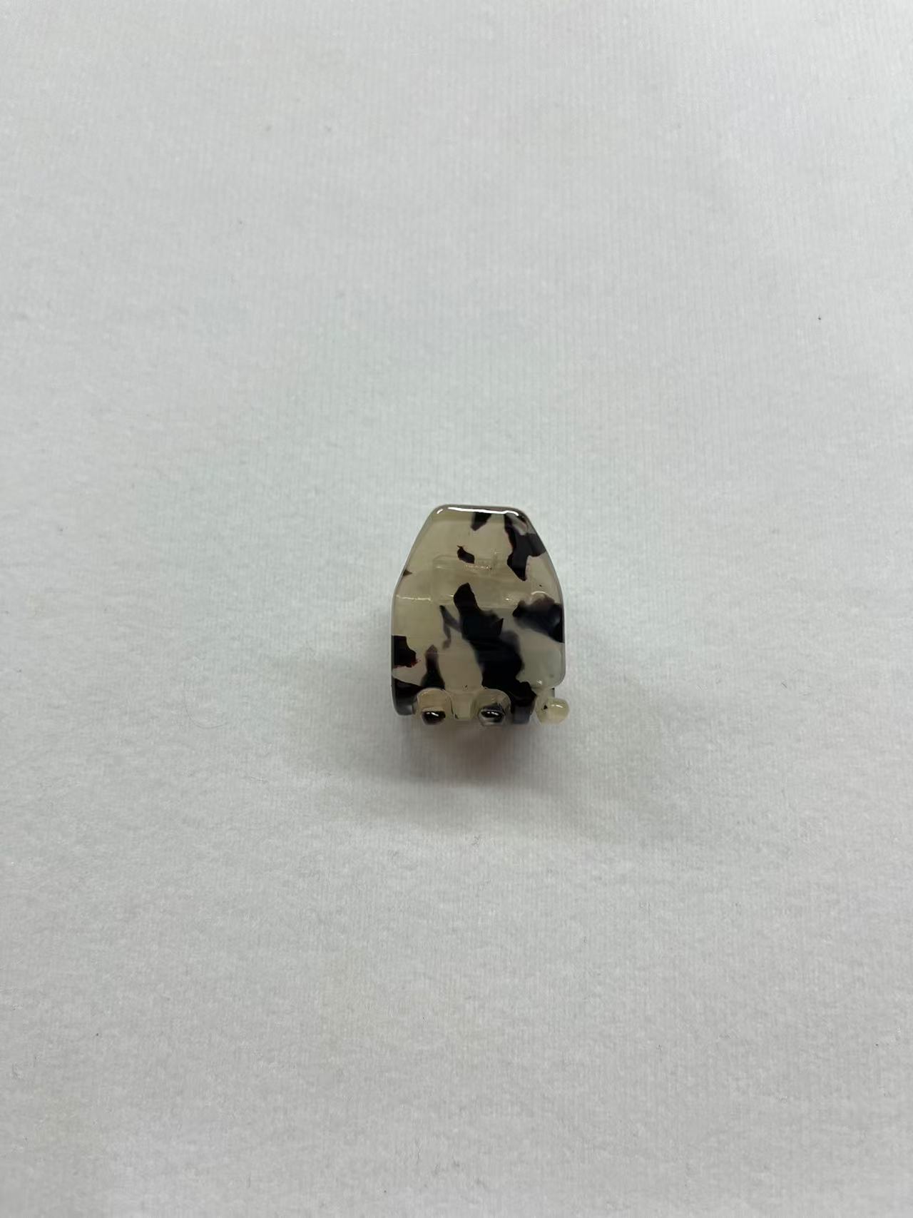 亚克力小抓夹头饰发夹抓夹 高级感饰品 简约时尚女士必备配饰详情5