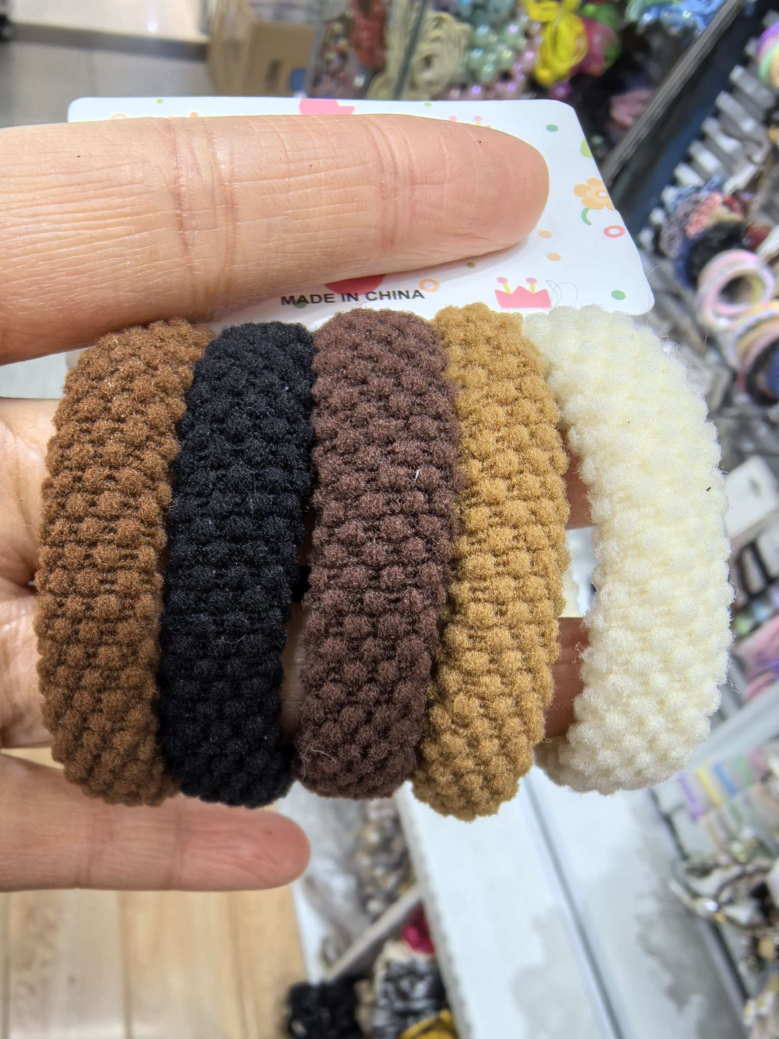 Exquisite hair accessories, hair ties, elegant hair accessories, essential hair care tools for ladies, Korean popular basic style, leather bands, hair ties Specification image