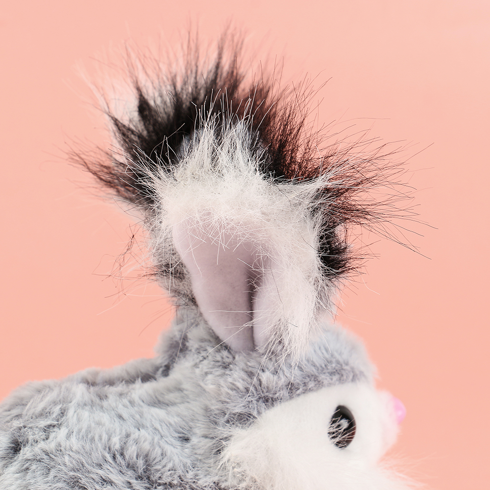 The 2025 new cute plush drawstring tongue-stretching electric little rabbit children's simulation toy can walk, move and cry. Factory direct sale Item Picture